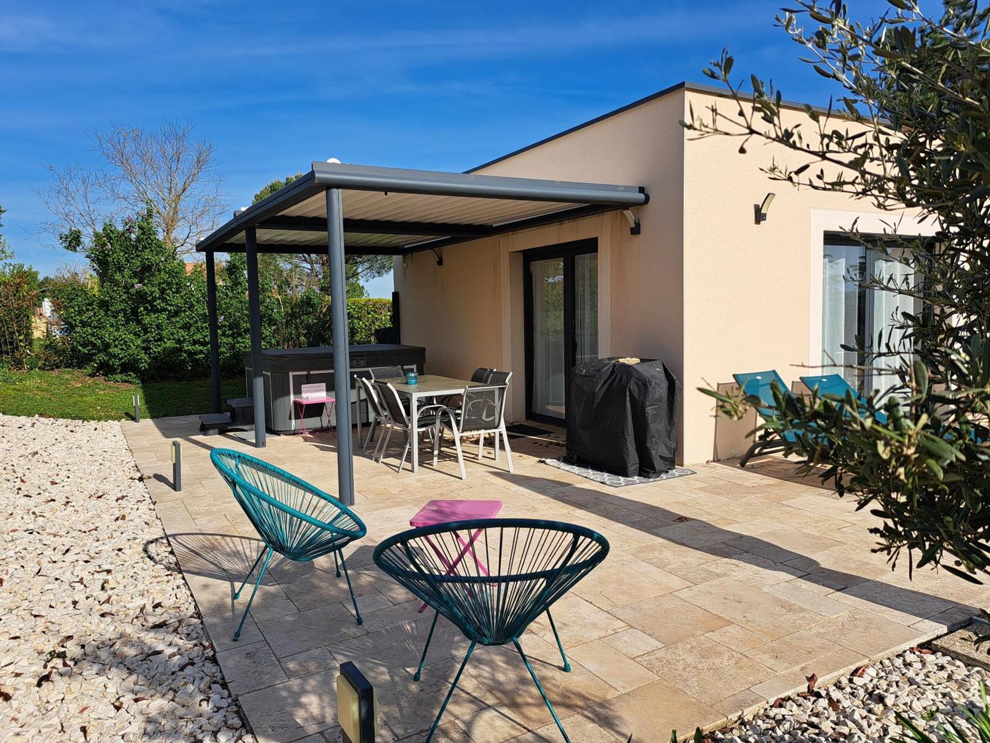 Villa Drome Jacuzzi La Maison D'A Cote Chatuzange-le-Goubet المظهر الخارجي الصورة